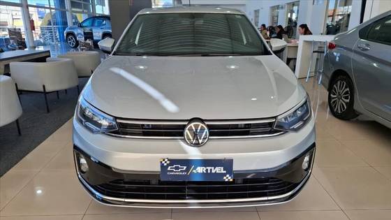 VOLKSWAGEN VIRTUS 1.0 200 TSI HIGHLINE AUTOMÁTICO VOLKSWAGEN VIRTUS 1.0 200 TSI HIGHLINE AUTOMÁTICO